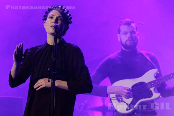 WOMAN'S HOUR - 2014-02-15 - PARIS - Le Trianon - 